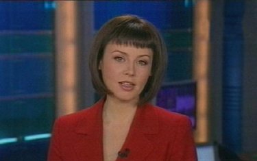 Досының иығына қонды